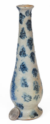 Fine Sponge-Decorated American Stoneware Vase, circa 1850-80